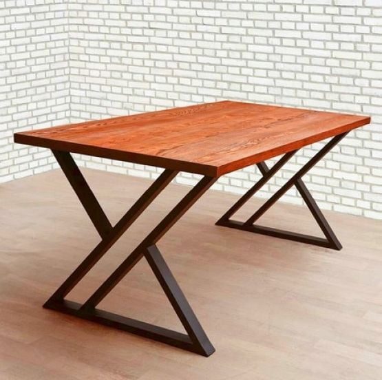 Roger Dining Table In Solid wood and Metal Roger Dining Table In Solid wood and Metal