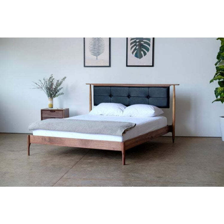 Himashi Bed in Deep blue - King Size Himashi Bed in Deep blue - King Size